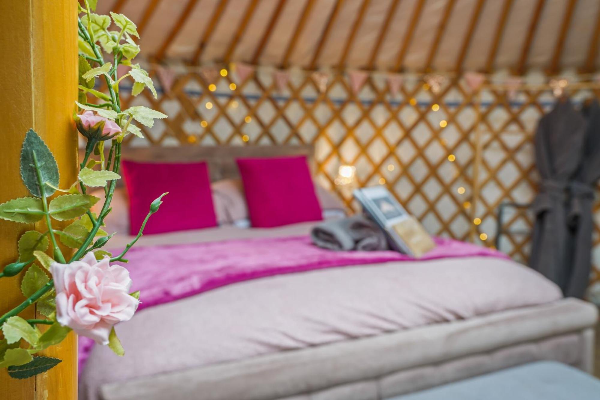 Glamp And Tipple Ltd Hotel Great Ellingham Ngoại thất bức ảnh